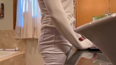 cutebb17 online show from 04/24/26, 05:04