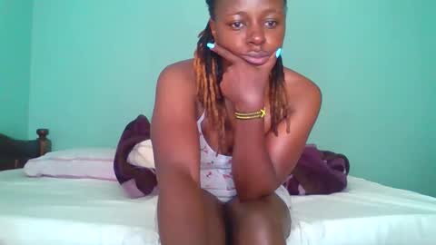 Cuteberry87 online show from 02/02/26, 07:51