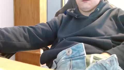 Cuteboy090 online show from 05/11/26, 08:42