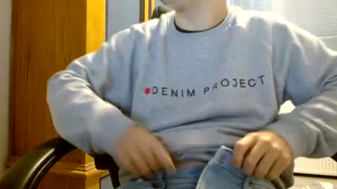 Cuteboy090 online show from 06/12/26, 10:14
