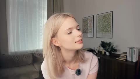 Alice online show from 10/04/25, 08:45