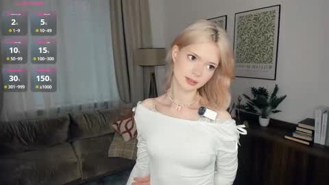 Alice online show from 10/06/25, 08:34