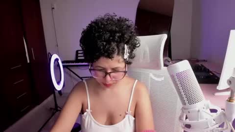 cutebunnybell online show from 06/30/26, 12:44