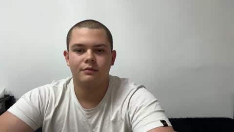 Snapshot of cutebutnaughty_ chatting on 10/01/25, 06:14 Alex online show from 10/01/25, 06:14