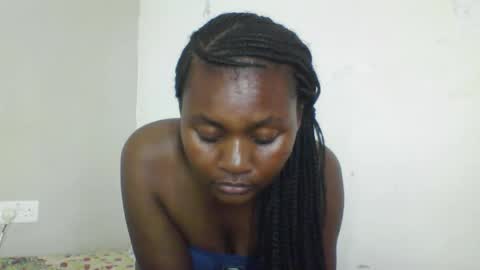 cutecaramela online show from 04/16/26, 06:52