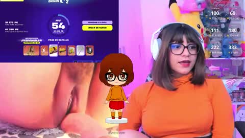 Snapshot of cutecinamonroll chatting on 12/21/25, 10:17 Cinna independent model online show from 12/21/25, 10:17