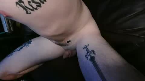 Snapshot of cutecouple033 chatting on 09/13/25, 03:50 cutecouple online show from 09/13/25, 03:50