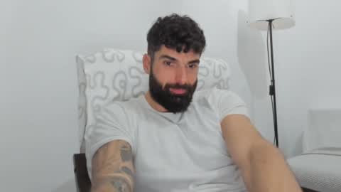 Snapshot of cuteeboy chatting on 02/26/25, 06:32 cuteeboy online show from 02/26/25, 06:32