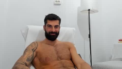 Snapshot of cuteeboy chatting on 10/25/25, 08:03 cuteeboy online show from 10/25/25, 08:03