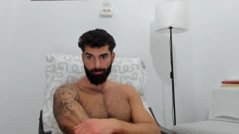 Snapshot of cuteeboy chatting on 12/03/25, 12:47 cuteeboy online show from 12/03/25, 12:47