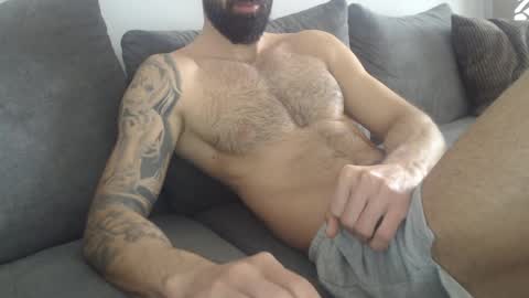 cuteeboy online show from 04/10/26, 06:29