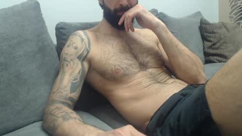 cuteeboy online show from 04/16/26, 07:25