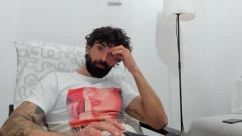 cuteeboy online show from 05/01/26, 06:34