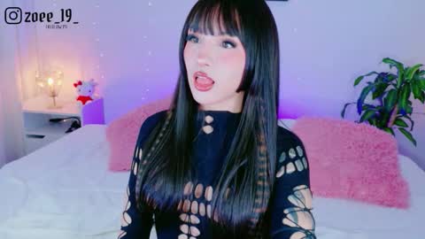 Zoe  online show from 03/25/26, 03:56