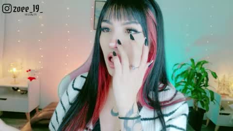 Zoe  online show from 04/10/26, 04:50