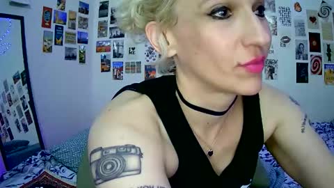 Bella online show from 02/08/26, 06:06