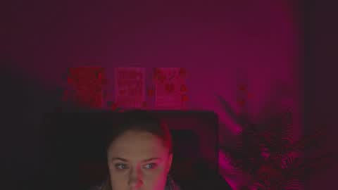Snapshot of cutefever chatting on 05/19/26, 01:11 Amyy online show from 05/19/26, 01:11
