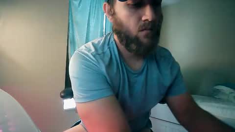 Snapshot of cutefloridaguy25 chatting on 02/12/26, 05:19 onlyfansSexualAriesFL online show from 02/12/26, 05:19