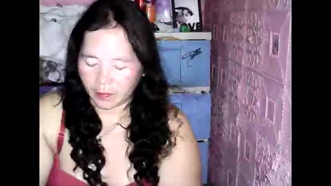 Snapshot of cutehornymom chatting on 03/05/26, 04:47 cutehornymom online show from 03/05/26, 04:47