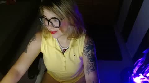 Snapshot of cuteisabella_a chatting on 06/22/26, 06:38 isabella online show from 06/22/26, 06:38