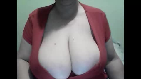 Snapshot of cutejessytom chatting on 02/03/26, 04:32 Jessy online show from 02/03/26, 04:32