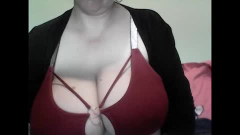 Snapshot of cutejessytom chatting on 04/29/26, 11:58 Jessy online show from 04/29/26, 11:58
