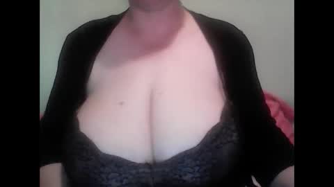 Snapshot of cutejessytom chatting on 06/05/26, 02:23 Jessy online show from 06/05/26, 02:23