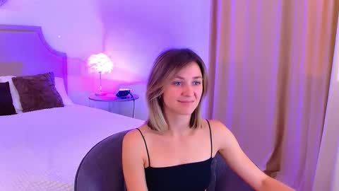 cutemirage online show from 09/20/25, 02:40