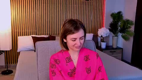 cutemirage online show from 04/21/26, 02:45