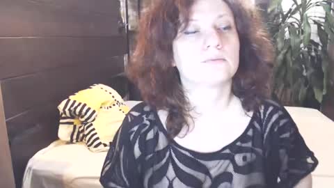 Snapshot of cutemoan chatting on 01/24/25, 10:19 Rita online show from 01/24/25, 10:19