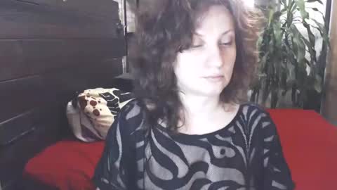 Snapshot of cutemoan chatting on 03/07/25, 10:32 Rita online show from 03/07/25, 10:32