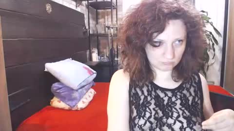 Snapshot of cutemoan chatting on 09/20/25, 09:49 Rita online show from 09/20/25, 09:49