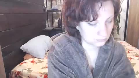 Snapshot of cutemoan chatting on 05/01/26, 09:52 Rita online show from 05/01/26, 09:52