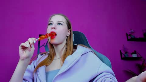 Rina online show from 12/09/24, 08:44