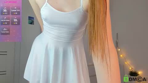 Snapshot of cutenessnicole chatting on 09/17/25, 10:11 cutenessnicole online show from 09/17/25, 10:11