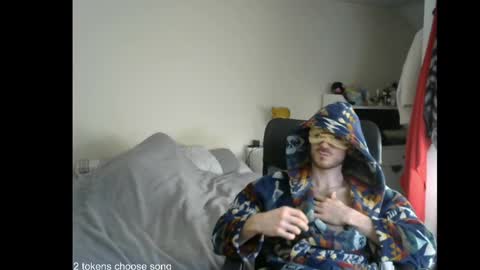 Snapshot of cutepatoots chatting on 12/22/24, 12:49 El online show from 12/22/24, 12:49