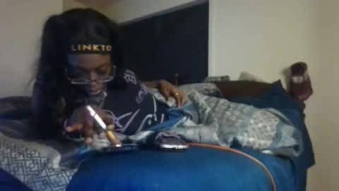 mary mack online show from 10/26/25, 04:51