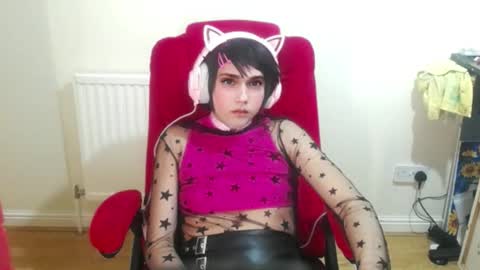 Snapshot of cutest_princess chatting on 11/09/25, 12:09 cutest_princess online show from 11/09/25, 12:09