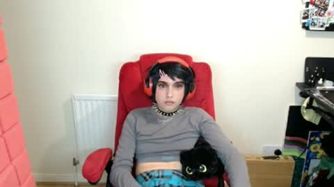 Snapshot of cutest_princess chatting on 07/14/26, 10:04 cutest_princess online show from 07/14/26, 10:04