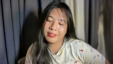 Snapshot of cutestgurl_ chatting on 06/11/26, 12:32 cute online show from 06/11/26, 12:32
