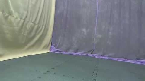 Snapshot of cutetinyasian143_ chatting on 10/07/25, 05:59 cutetinyasian143_ online show from 10/07/25, 05:59