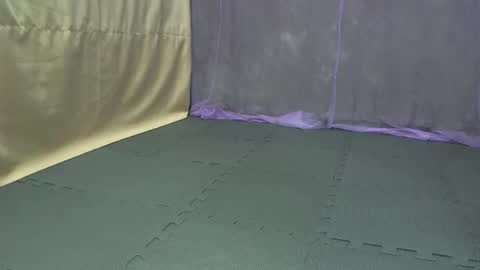 Snapshot of cutetinyasian143_ chatting on 10/20/25, 03:51 cutetinyasian143_ online show from 10/20/25, 03:51