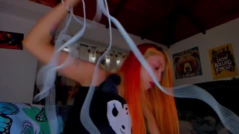 cuteweed420 online show from 01/03/25, 07:27