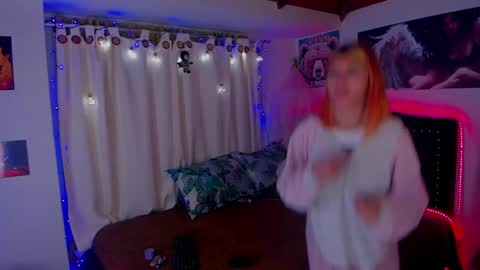 cuteweed420 online show from 01/27/25, 05:47