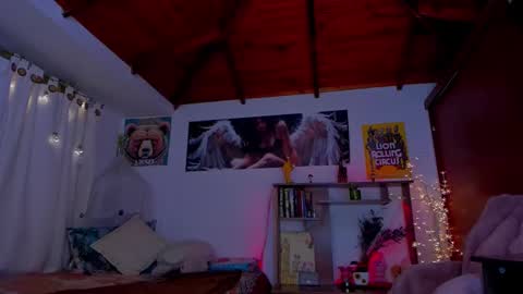 cuteweed420 online show from 02/24/25, 07:33