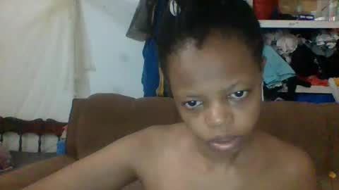 cutey-blonde online show from 04/13/26, 03:45