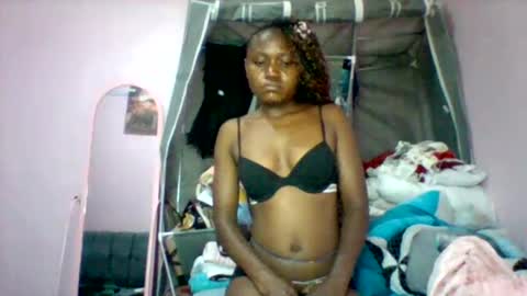 cutezola online show from 11/24/25, 04:34