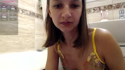 Snapshot of cutie_and_sexy chatting on 12/16/24, 04:23 Alisa online show from 12/16/24, 04:23