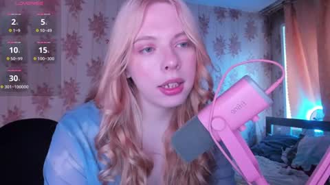 Snapshot of cutie_bambi_ chatting on 07/20/26, 12:18 Bambi online show from 07/20/26, 12:18