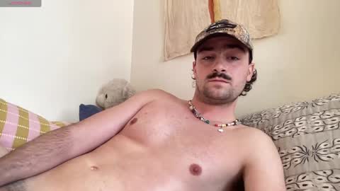 Snapshot of cutie_boy97 chatting on 05/08/26, 04:23 biddy online show from 05/08/26, 04:23